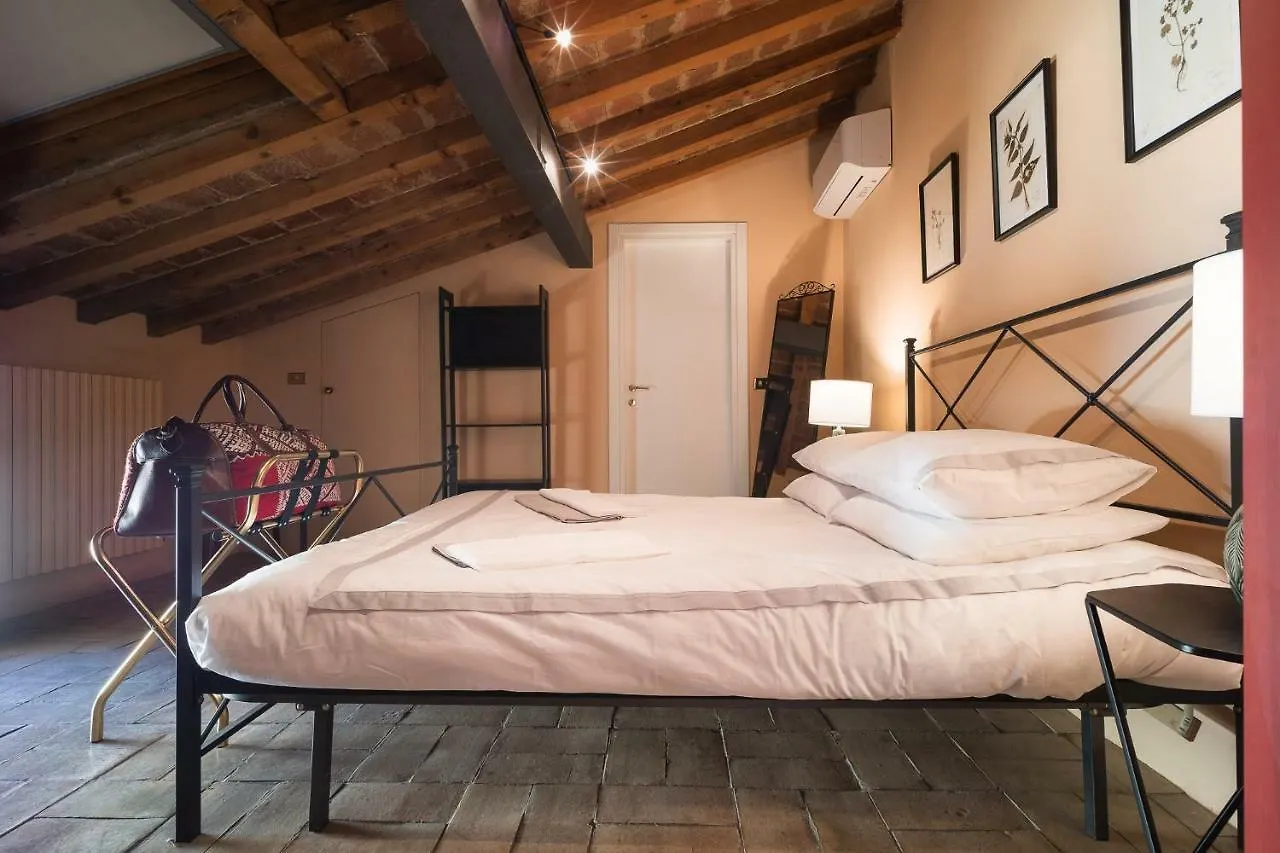Altabella Apartment Bologna 0*,